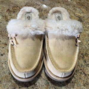 UGG Women's Cream Sheepskin Slippers